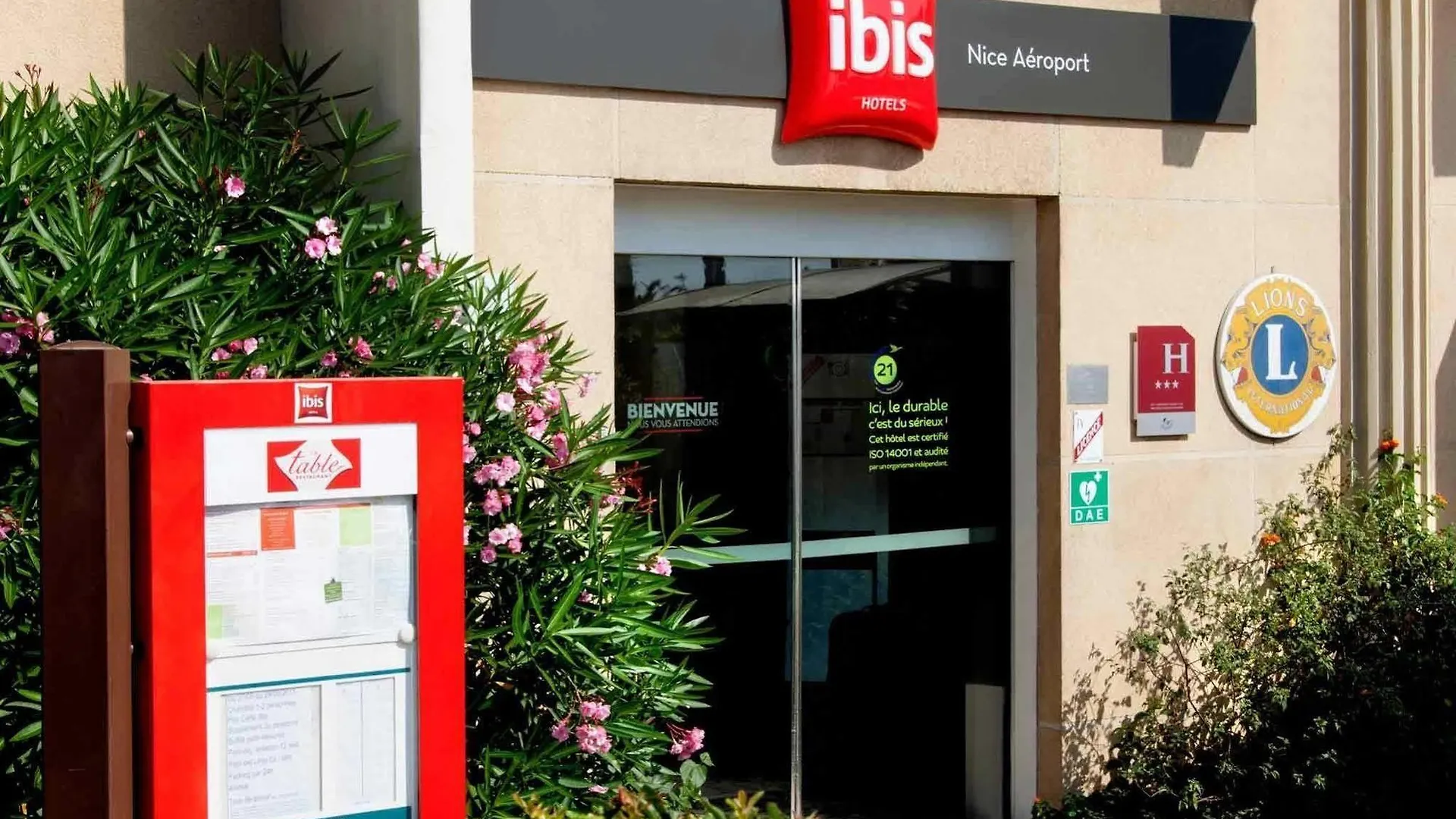 Ibis Nice Aeroport Promenade Des Anglais 3*,  France