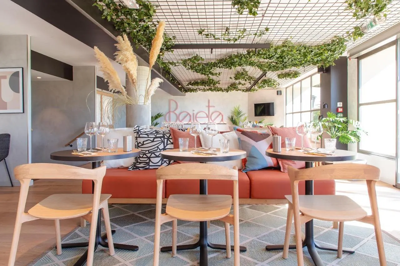 Ibis Nice Aeroport Promenade Des Anglais Hotel